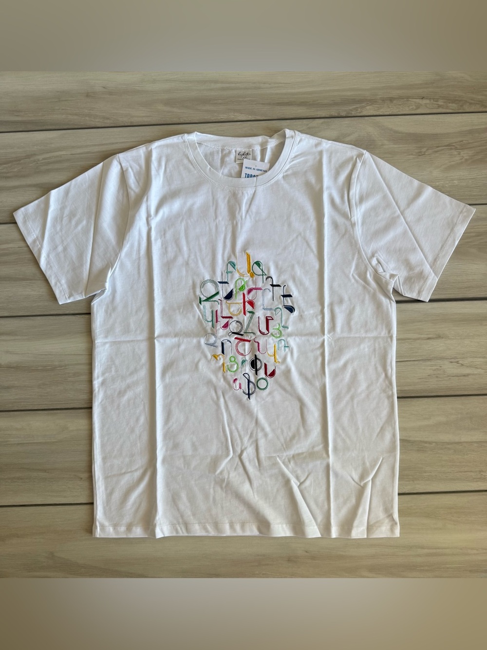 Kapkatan Embroidered Multicolor Armenian Script Motif T-Shirt White XXXL NWT